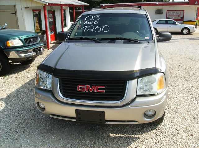 GMC Envoy 2003 photo 1