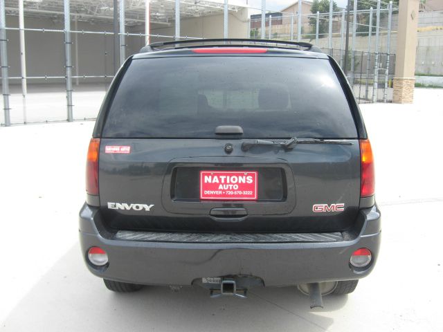 GMC Envoy 2003 photo 3