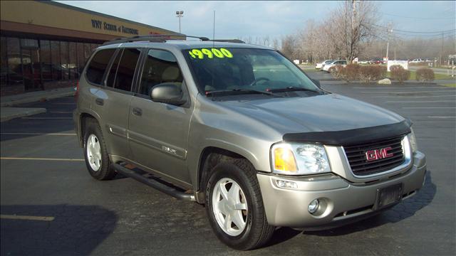 GMC Envoy 2003 photo 1