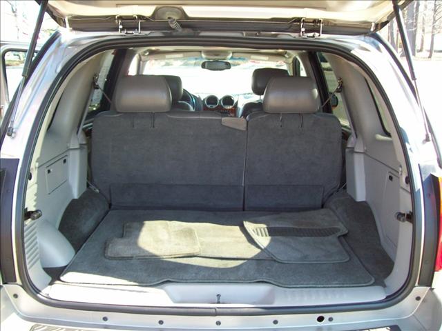 GMC Envoy 2003 photo 1