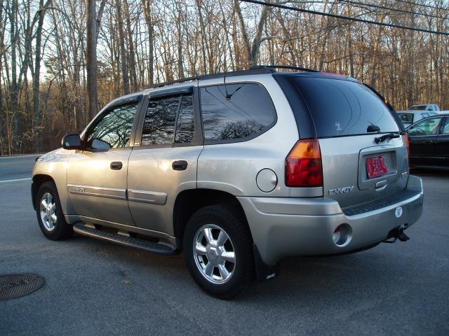 GMC Envoy 2003 photo 3