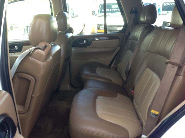 GMC Envoy 2003 photo 1