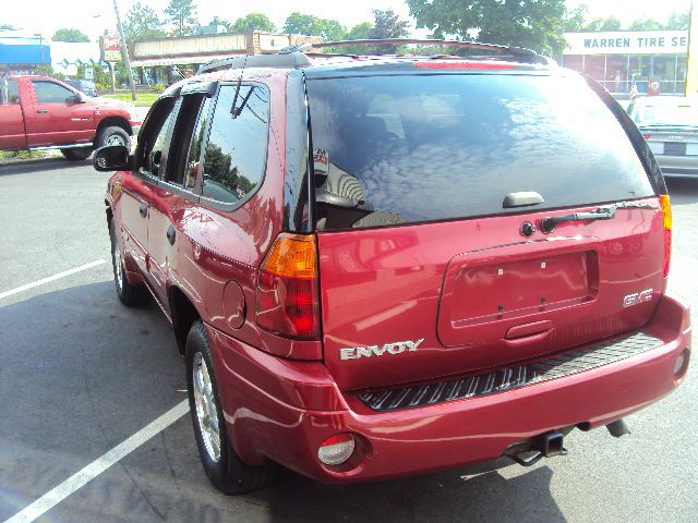 GMC Envoy 4x4 Crew Cab LE SUV