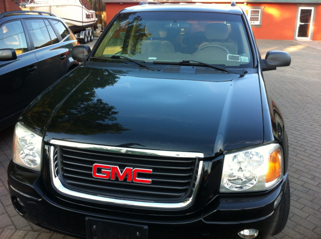 GMC Envoy 2003 photo 10