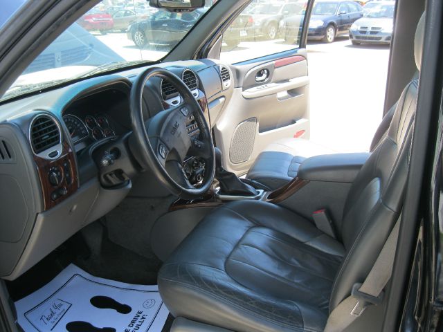 GMC Envoy 2003 photo 9