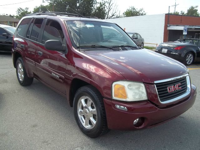 GMC Envoy 2003 photo 1