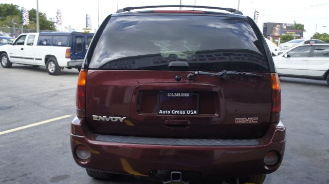 GMC Envoy 2003 photo 3