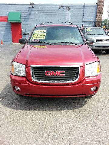 GMC Envoy 2003 photo 1