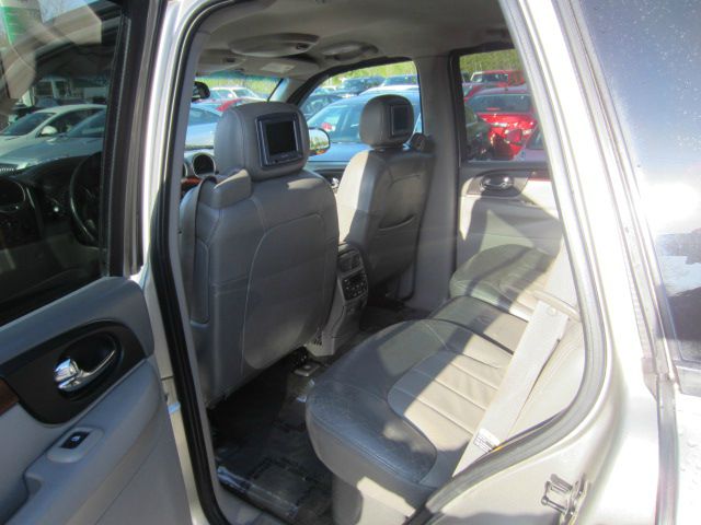 GMC Envoy 2003 photo 37