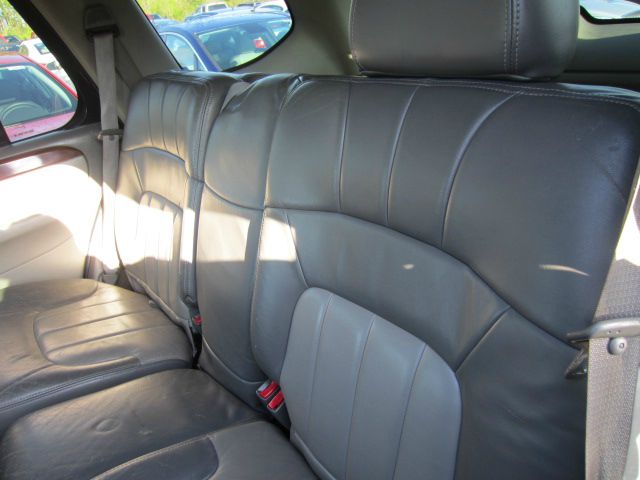 GMC Envoy 2003 photo 8