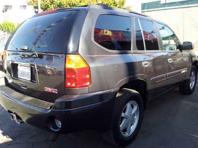 GMC Envoy 4x4 Crew Cab LE SUV