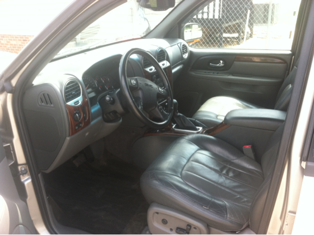 GMC Envoy 2003 photo 3