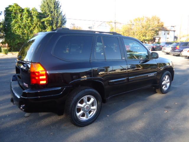 GMC Envoy 2003 photo 3