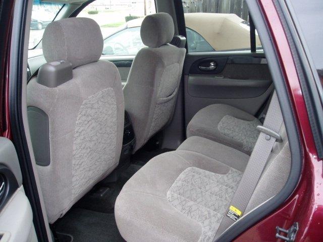 GMC Envoy 2003 photo 5