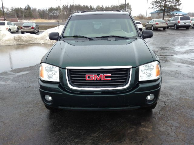 GMC Envoy 2003 photo 2