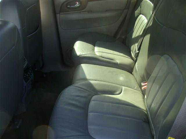 GMC Envoy 2003 photo 14