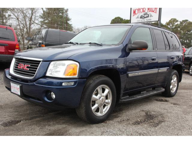 GMC Envoy 2003 photo 2