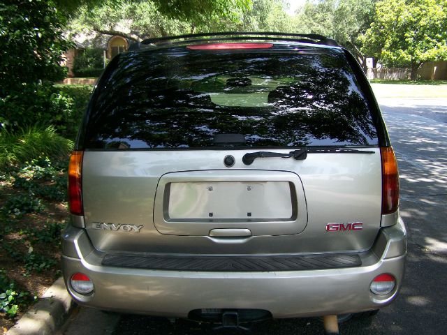 GMC Envoy 2003 photo 4