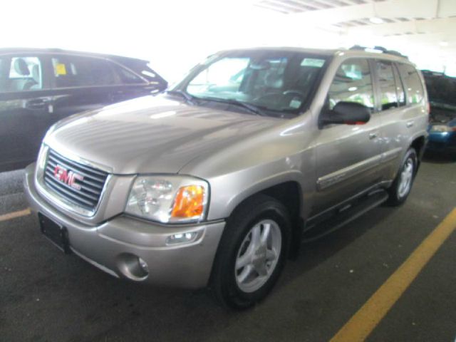 GMC Envoy 2003 photo 3