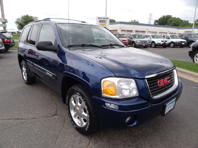 GMC Envoy 2003 photo 11