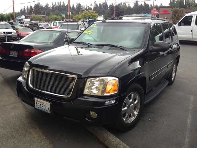 GMC Envoy 2003 photo 1