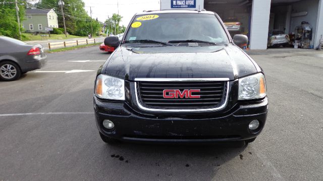 GMC Envoy 2004 photo 9