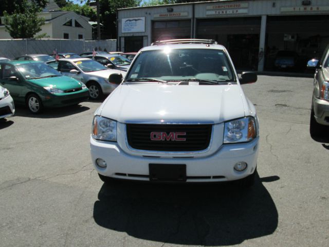 GMC Envoy 2004 photo 4