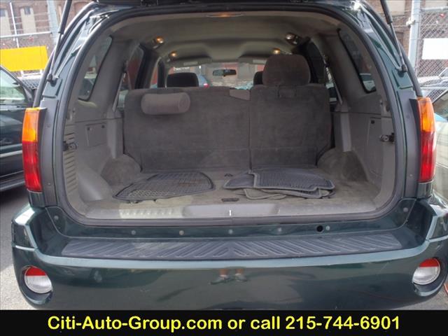 GMC Envoy 2004 photo 1