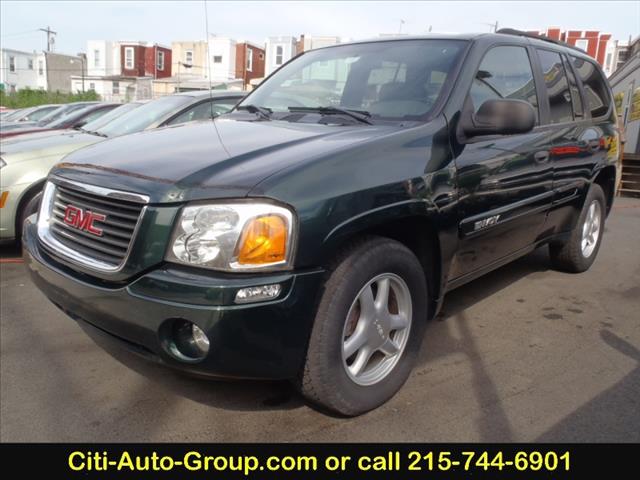 GMC Envoy 2004 photo 2