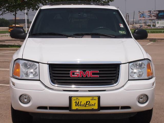 GMC Envoy 2004 photo 25