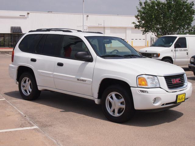 GMC Envoy 2004 photo 3