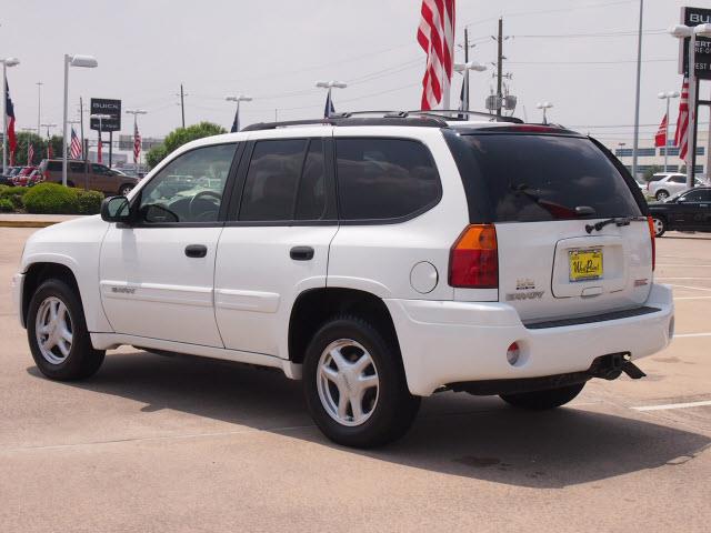 GMC Envoy 2004 photo 33