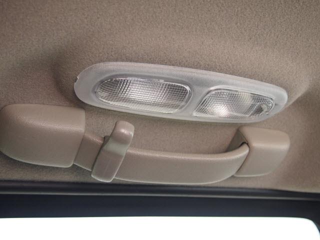 GMC Envoy 2004 photo 8