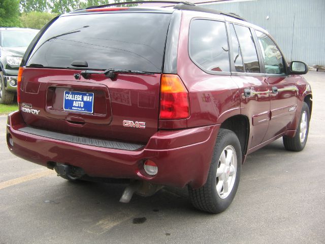 GMC Envoy 2004 photo 1