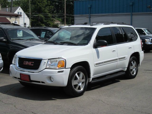 GMC Envoy 2004 photo 12