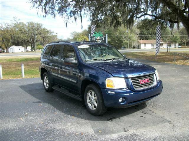 GMC Envoy 2004 photo 2