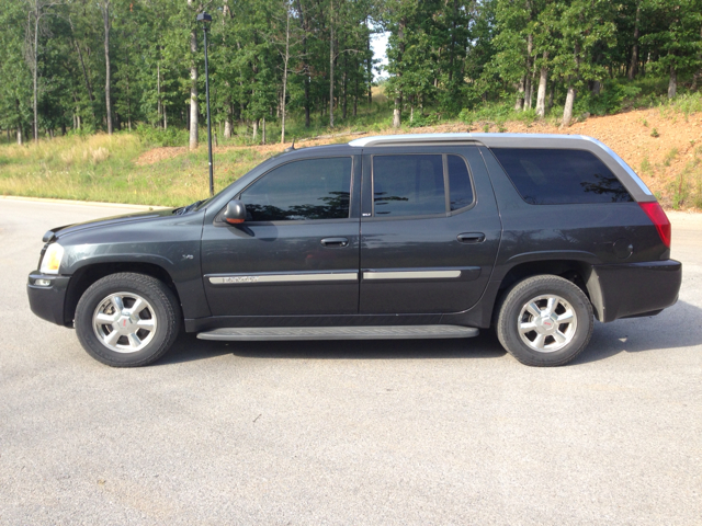 GMC Envoy 2004 photo 4