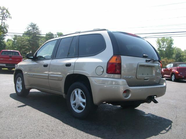 GMC Envoy 2004 photo 4