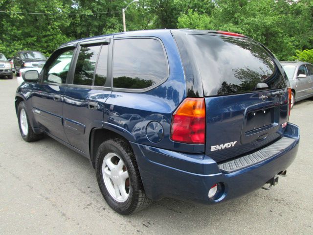 GMC Envoy 2004 photo 4