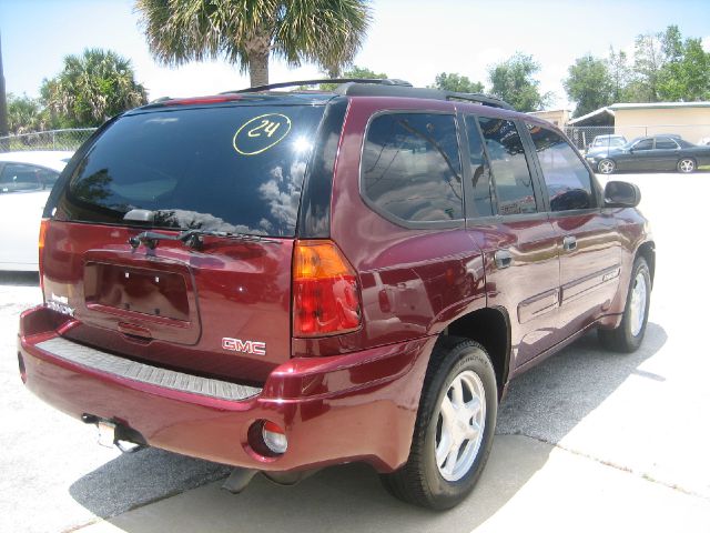 GMC Envoy 2004 photo 10