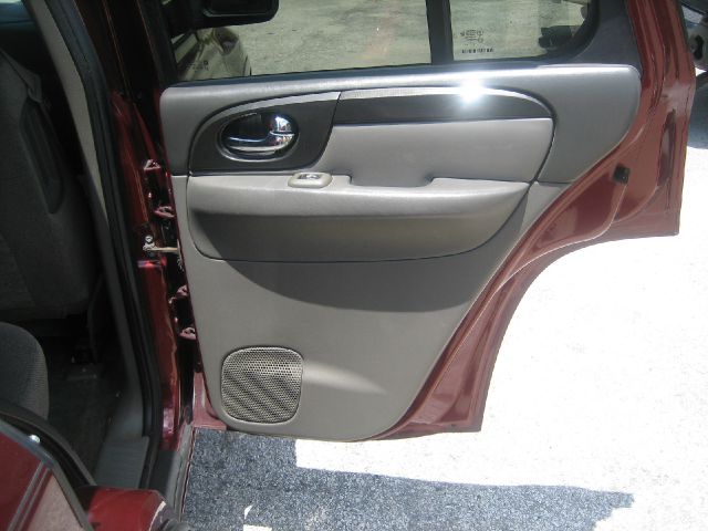 GMC Envoy 2004 photo 5