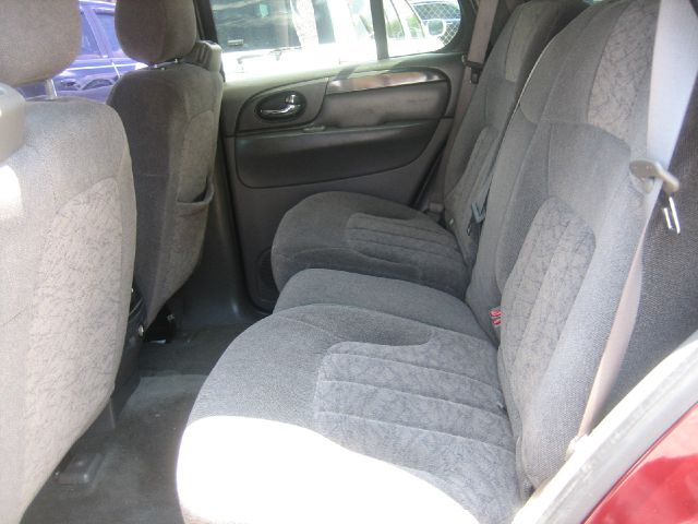 GMC Envoy 2004 photo 8