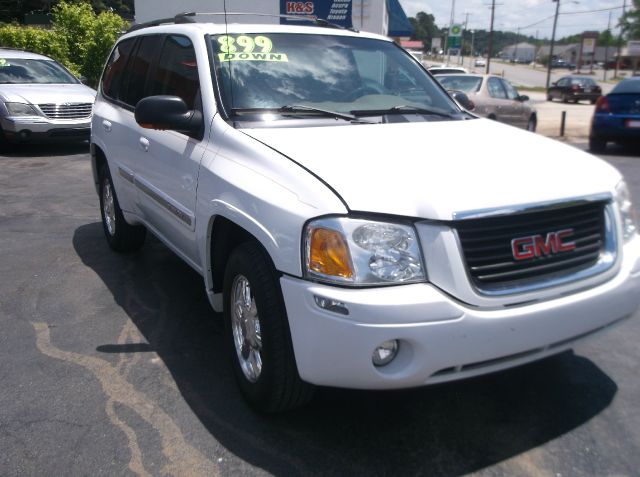 GMC Envoy 2004 photo 4