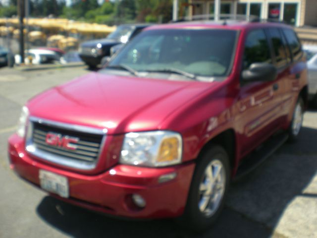 GMC Envoy 2004 photo 9