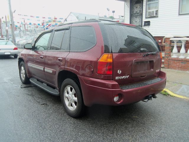 GMC Envoy Wagon SE SUV