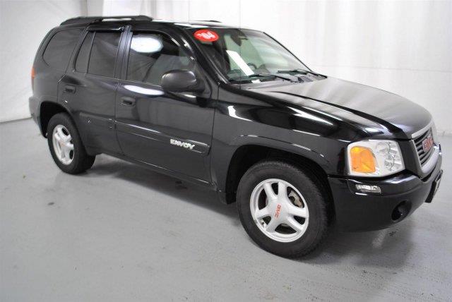 GMC Envoy 2004 photo 2