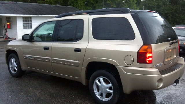 GMC Envoy 2004 photo 4