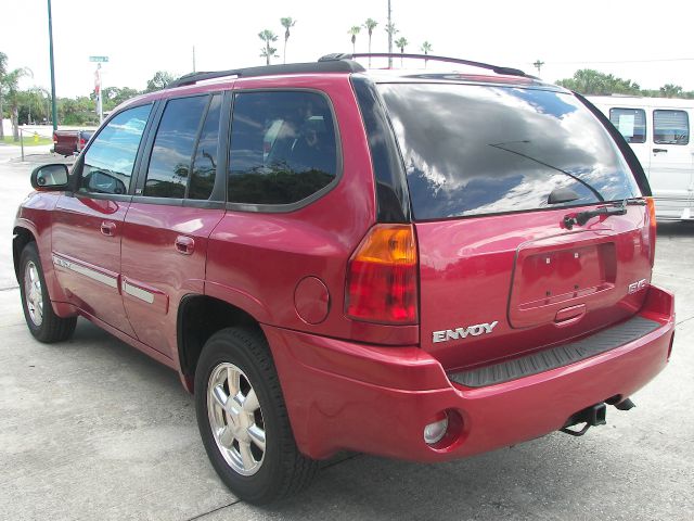 GMC Envoy 2004 photo 16