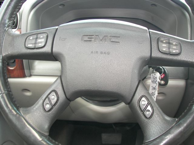 GMC Envoy 2004 photo 5