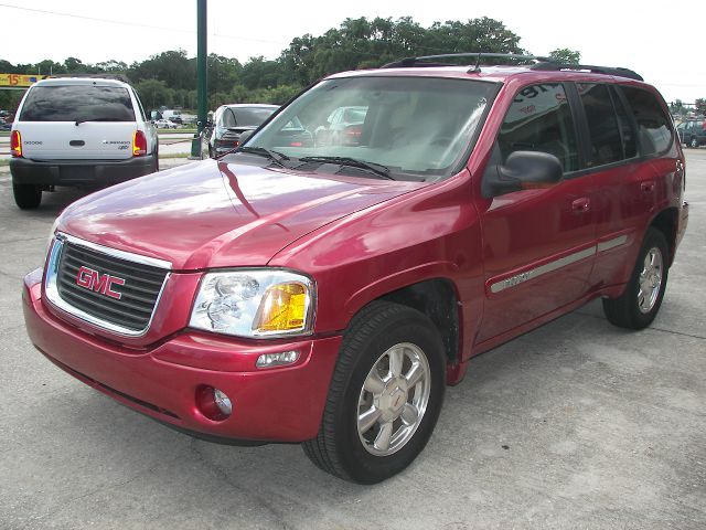 GMC Envoy 2004 photo 8